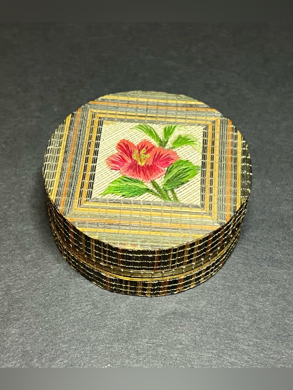 VTG Straw Marquetry Embroidered Floral Round Lined Jewelry Trinket Box 1 x 2.25"